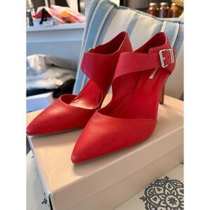 EUC BCBG Generation Zander Chili Red Vintage Devon Heels 9.5 M
